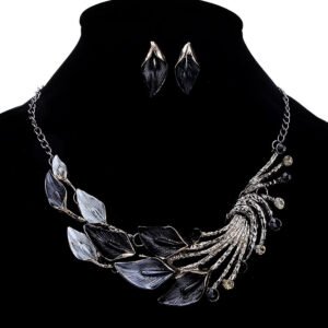 Color drip plus diamond curved leaf sweater chain